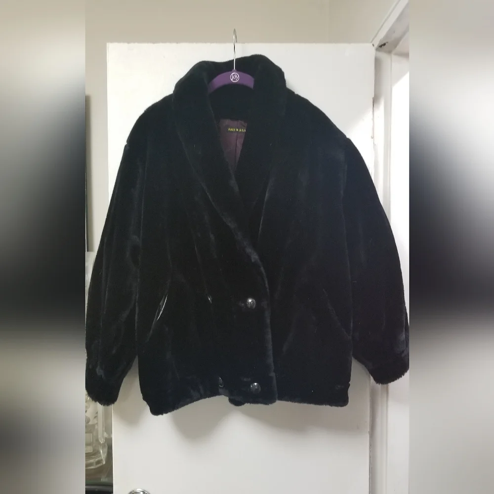 Jacket - Picture 1 of 4